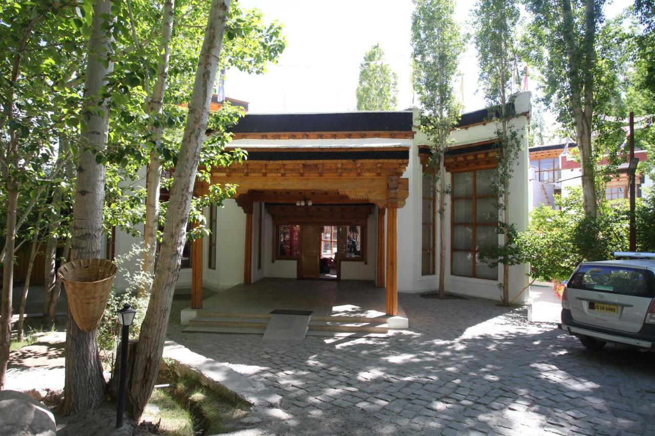 Lha-Ri-Sa Resort Leh Exterior foto