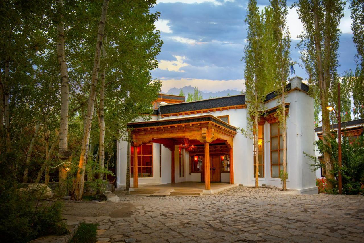 Lha-Ri-Sa Resort Leh Exterior foto